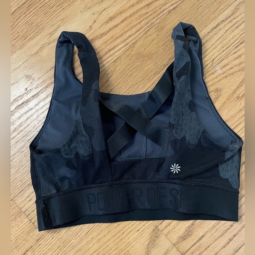 Athleta the Power of She camo print sports bra, XS - Picture 4 of 6